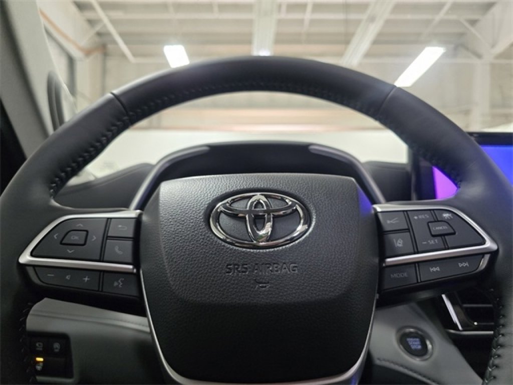 New 2026 Toyota Highlander Limited image 29