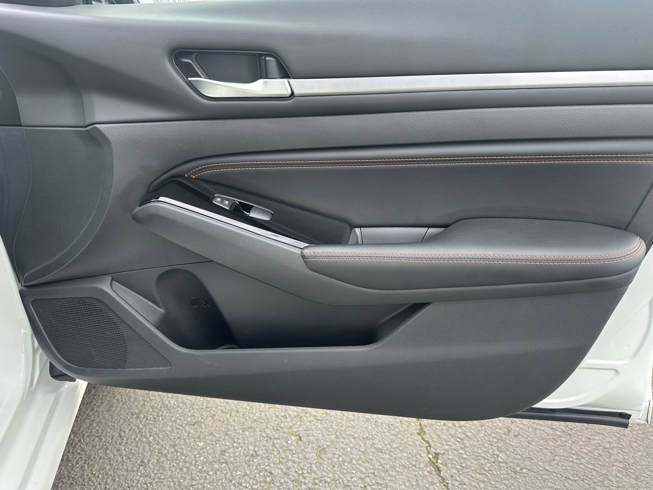 Used 2023 Nissan Altima 2.5 SR image 7