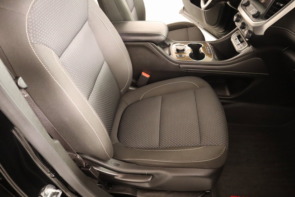 Used 2023 GMC Acadia SLE w/ Driver Convenience Package image 14