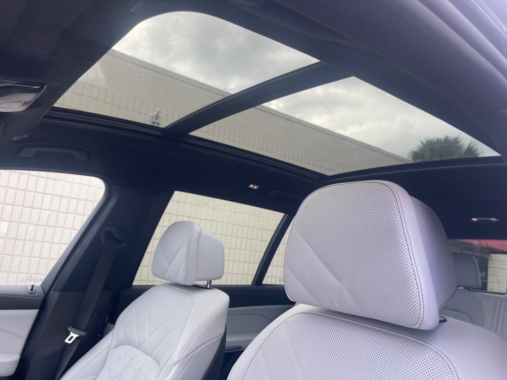Used 2026 BMW X7 xDrive40i AWD/4WD image 23