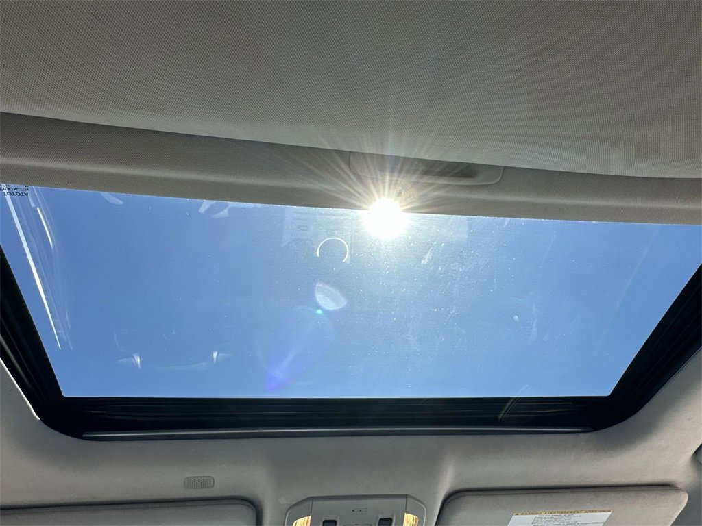 Used 2022 Toyota Highlander XLE image 33