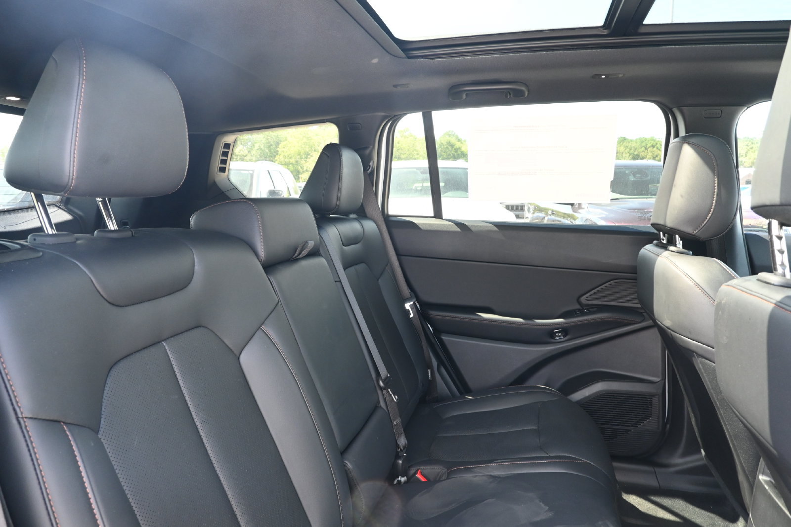 New 2026 Jeep Cherokee Limited AWD/4WD image 31