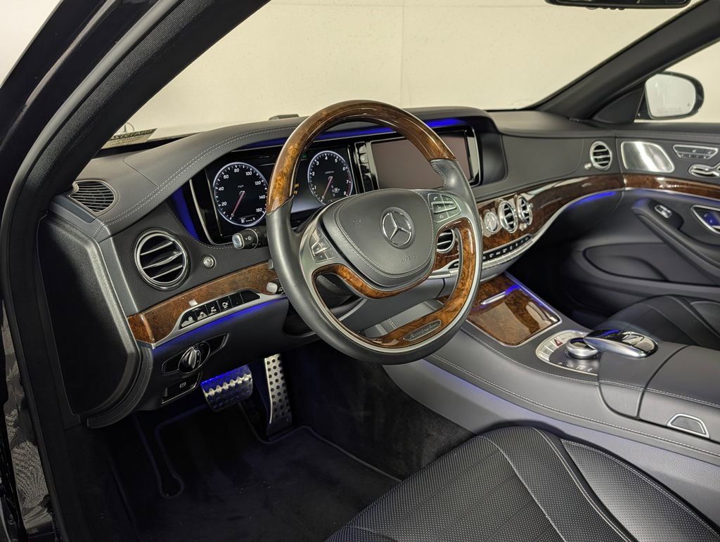 Used 2015 Mercedes-Benz S 550 4MATIC Sedan image 4