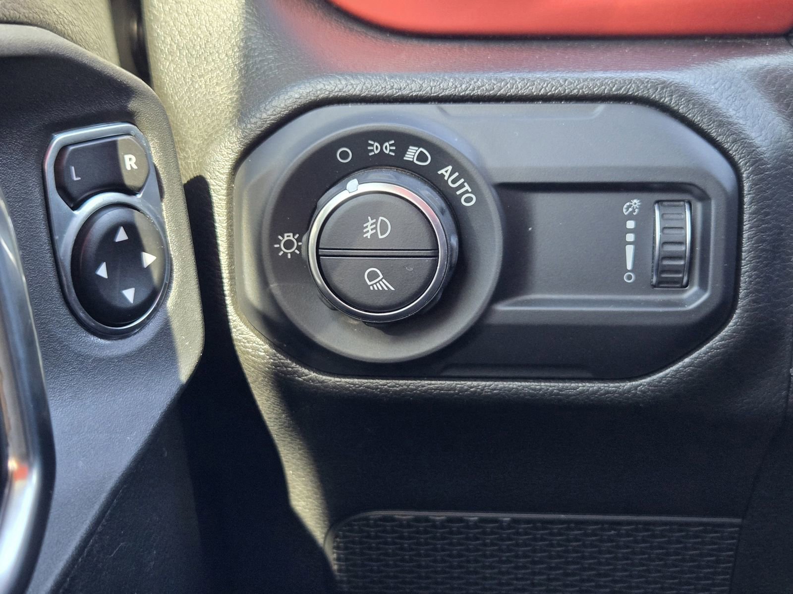 Used 2023 Jeep Gladiator Rubicon w/ LED Lighting Group image 25