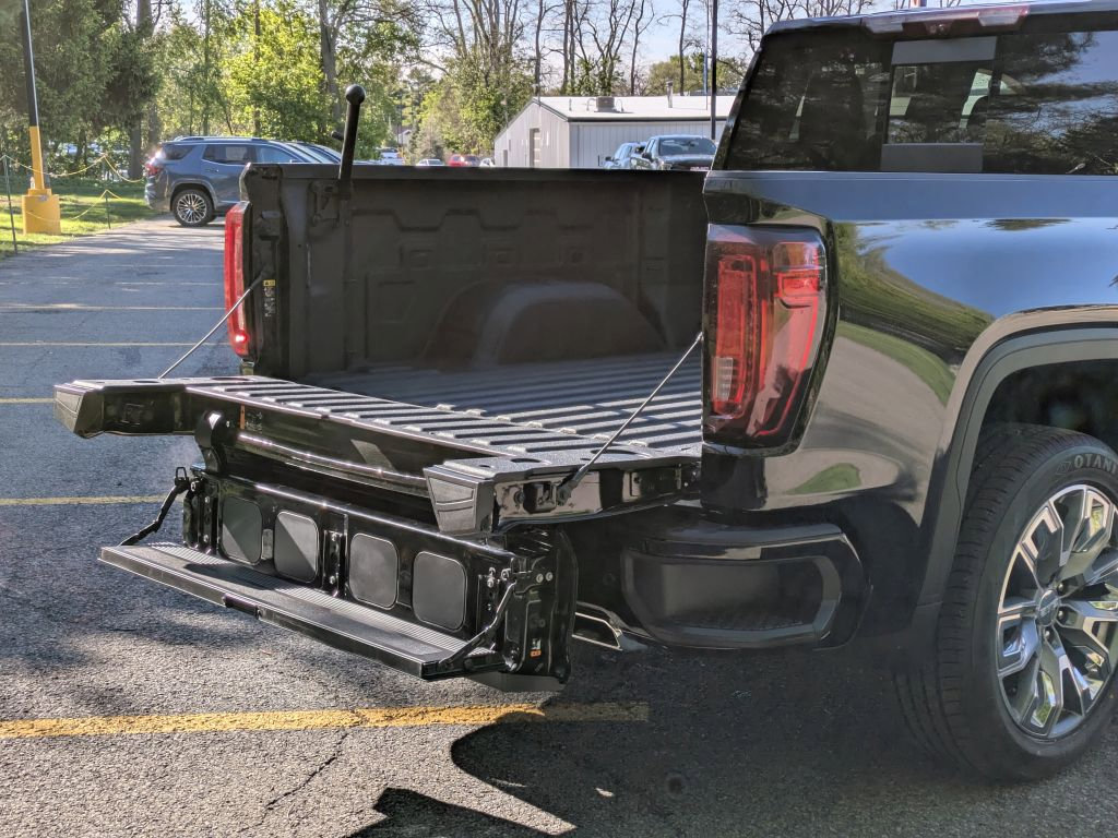 Certified 2023 GMC Sierra 1500 Denali w/ Denali Reserve Package AWD/4WD image 33