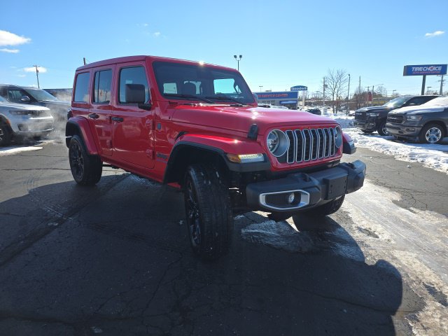 Used 2025 Jeep Wrangler Unlimited Sahara w/ Safety Group AWD/4WD image 8
