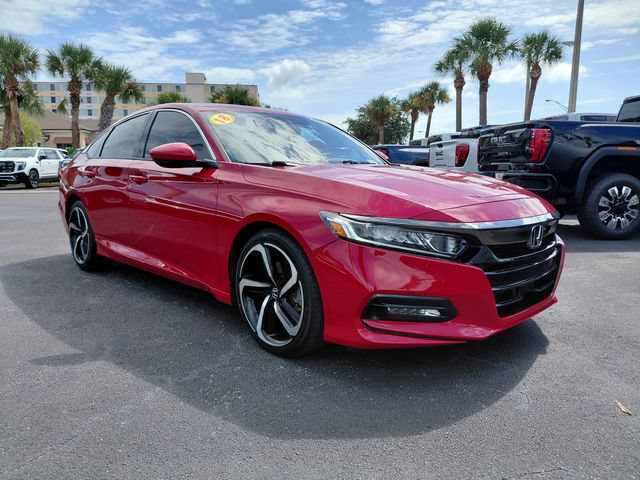 Used 2018 Honda Accord Sport image 2