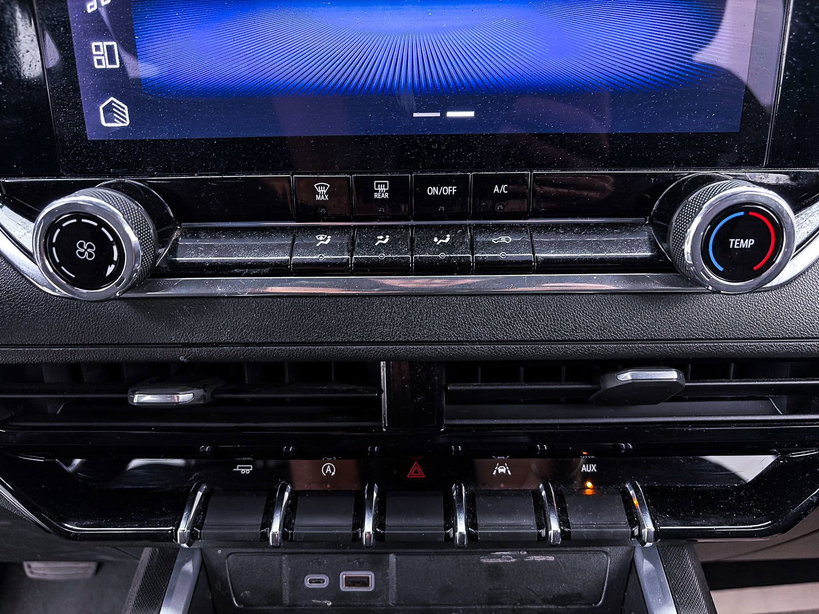 Used 2024 Chevrolet Colorado W/T w/ Advanced Trailering Package image 24