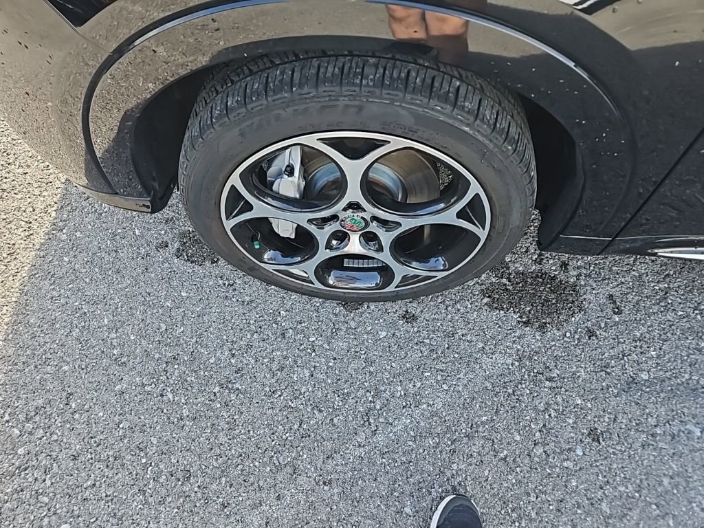 Used 2024 Alfa Romeo Tonale Ti w/ Premium Interior Package image 13