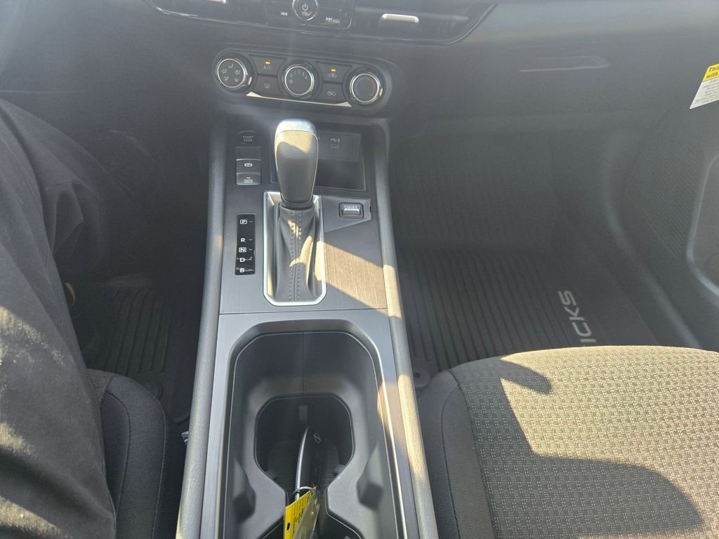 New 2026 Nissan Kicks SV w/ Charging Package FWD image 22