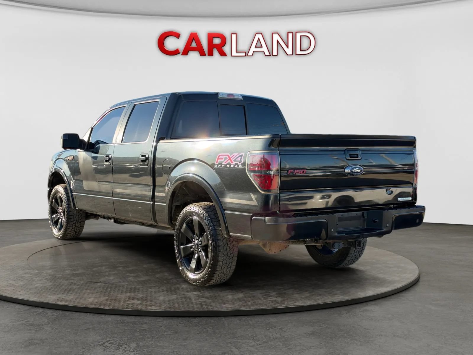 Used 2014 Ford F150 FX4 w/ Equipment Group 402A Luxury AWD/4WD image 4