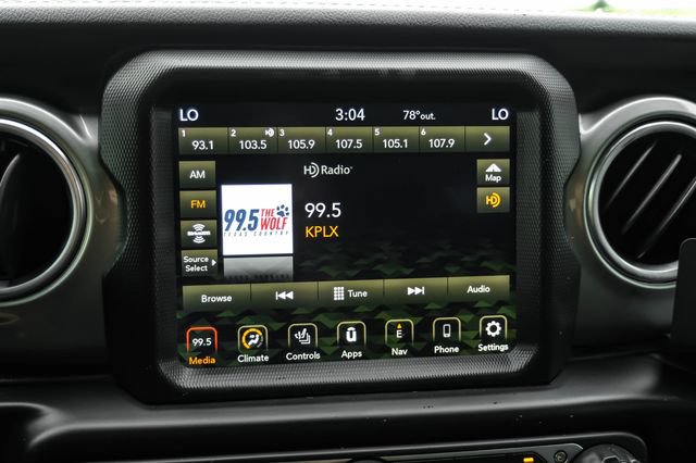 Used 2021 Jeep Wrangler Unlimited Sahara w/ Uconnect 4C Nav & Sound Group AWD/4WD image 34