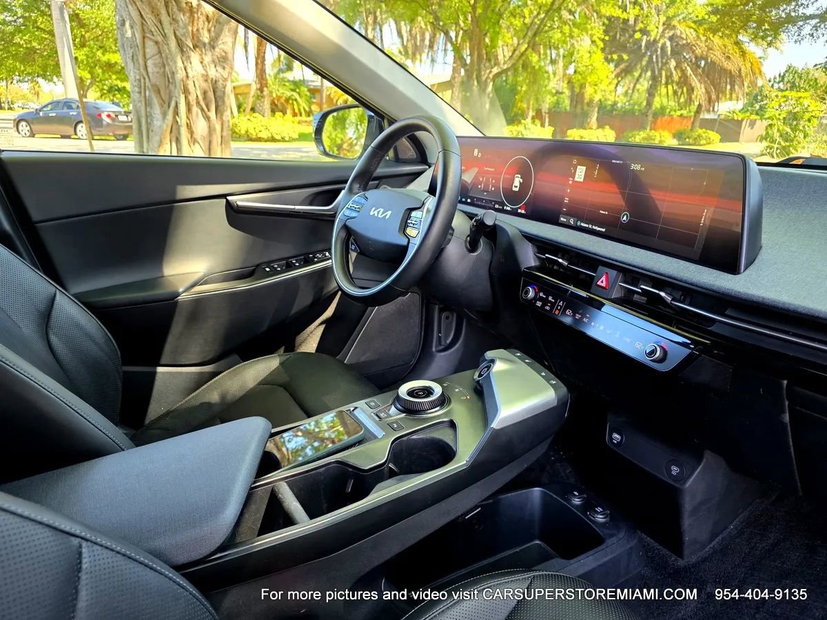 Used 2022 Kia EV6 Wind image 10