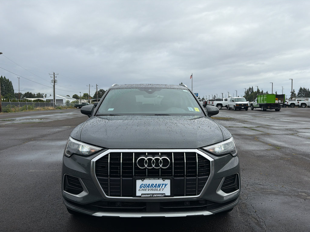 Used 2020 Audi Q3 2.0T Premium AWD/4WD image 2