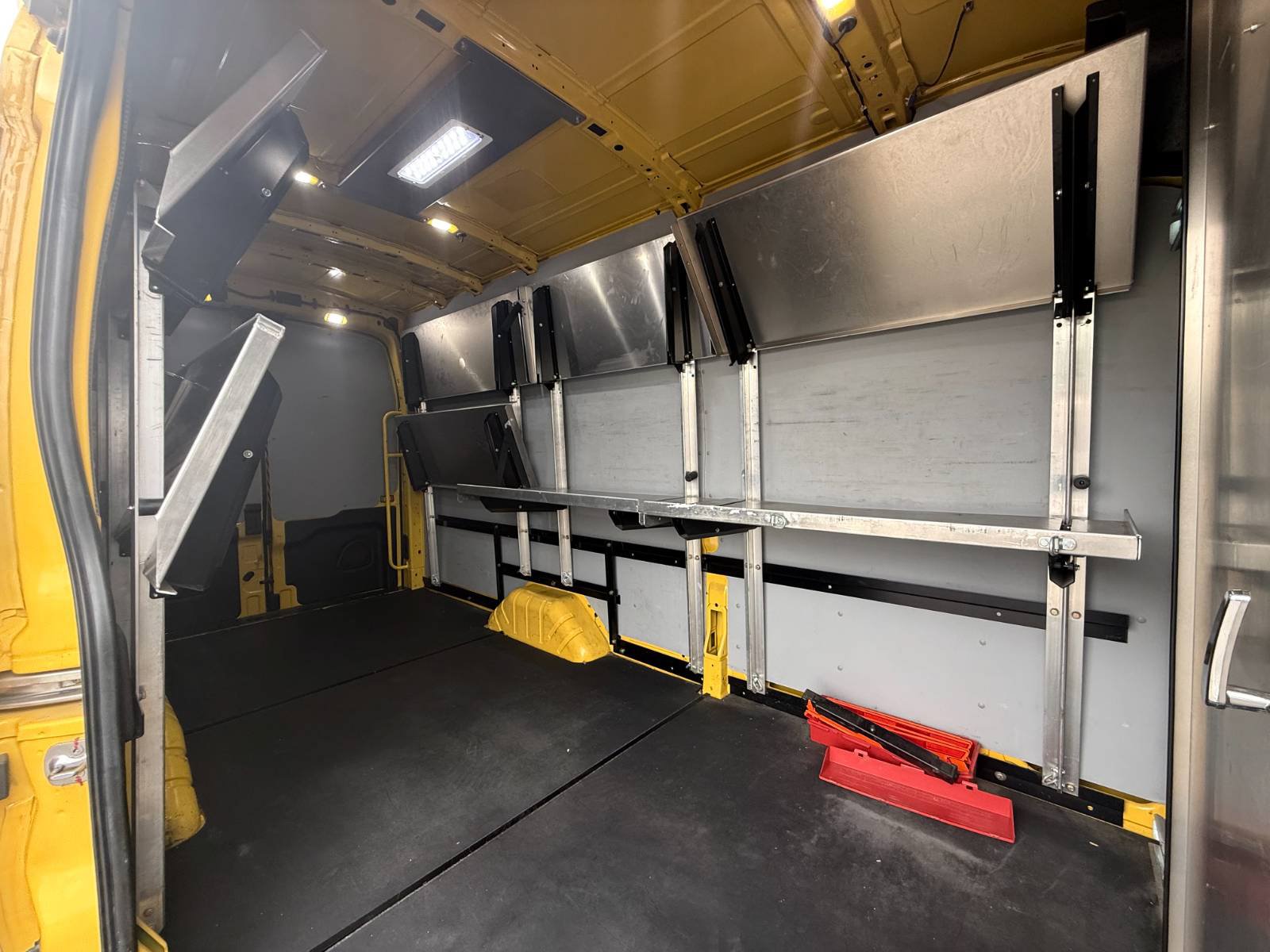 Used 2022 Ford Transit 250 148 High Roof Extended w/ Parcel Delivery Package RWD image 15