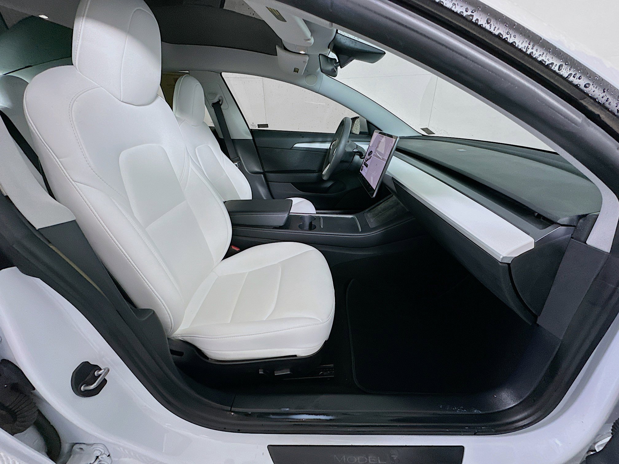 Used 2021 Tesla Model 3 Standard Range Plus image 31
