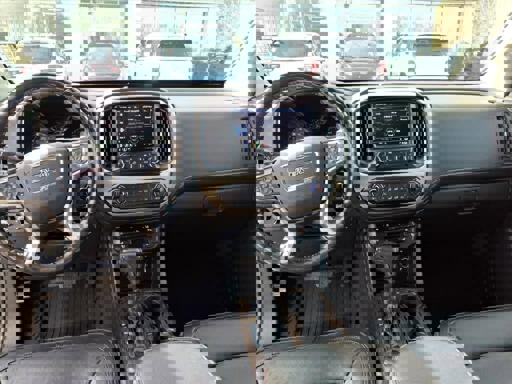 Used 2020 GMC Canyon Denali image 13