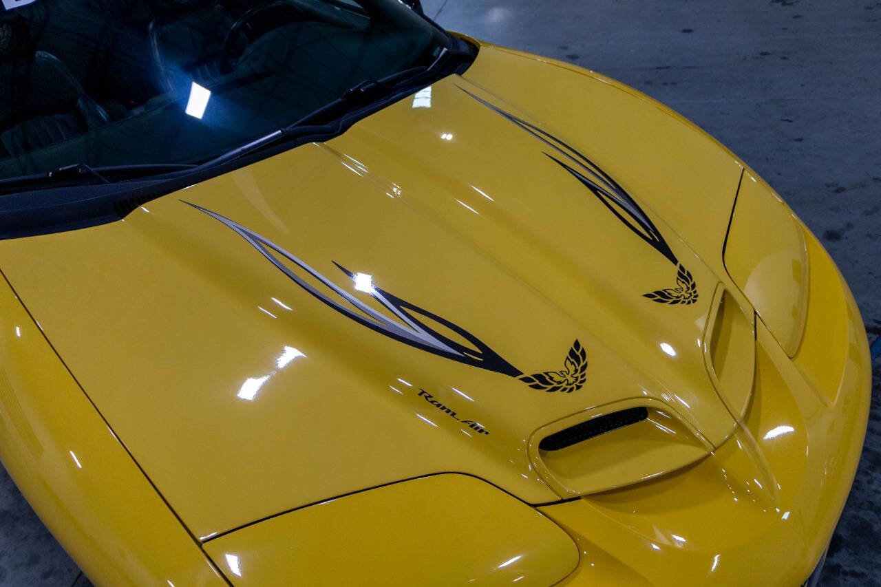 Used 2002 Pontiac Firebird Trans Am image 11