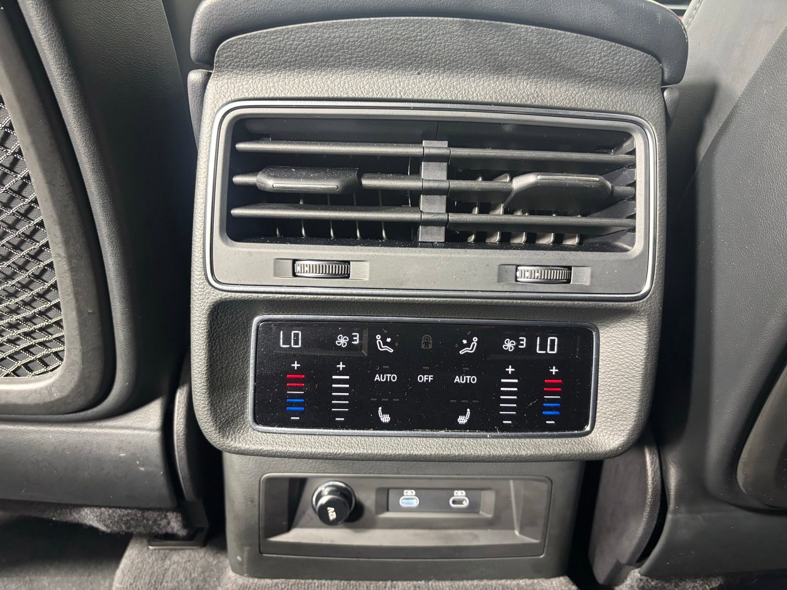 Used 2023 Audi Q7 3.0T Prestige w/ Prestige Package AWD/4WD image 20