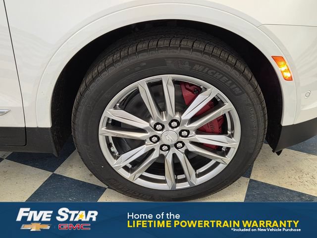 New 2026 Cadillac XT5 Sportv w/ LPO, Floor Liner Package AWD/4WD image 9