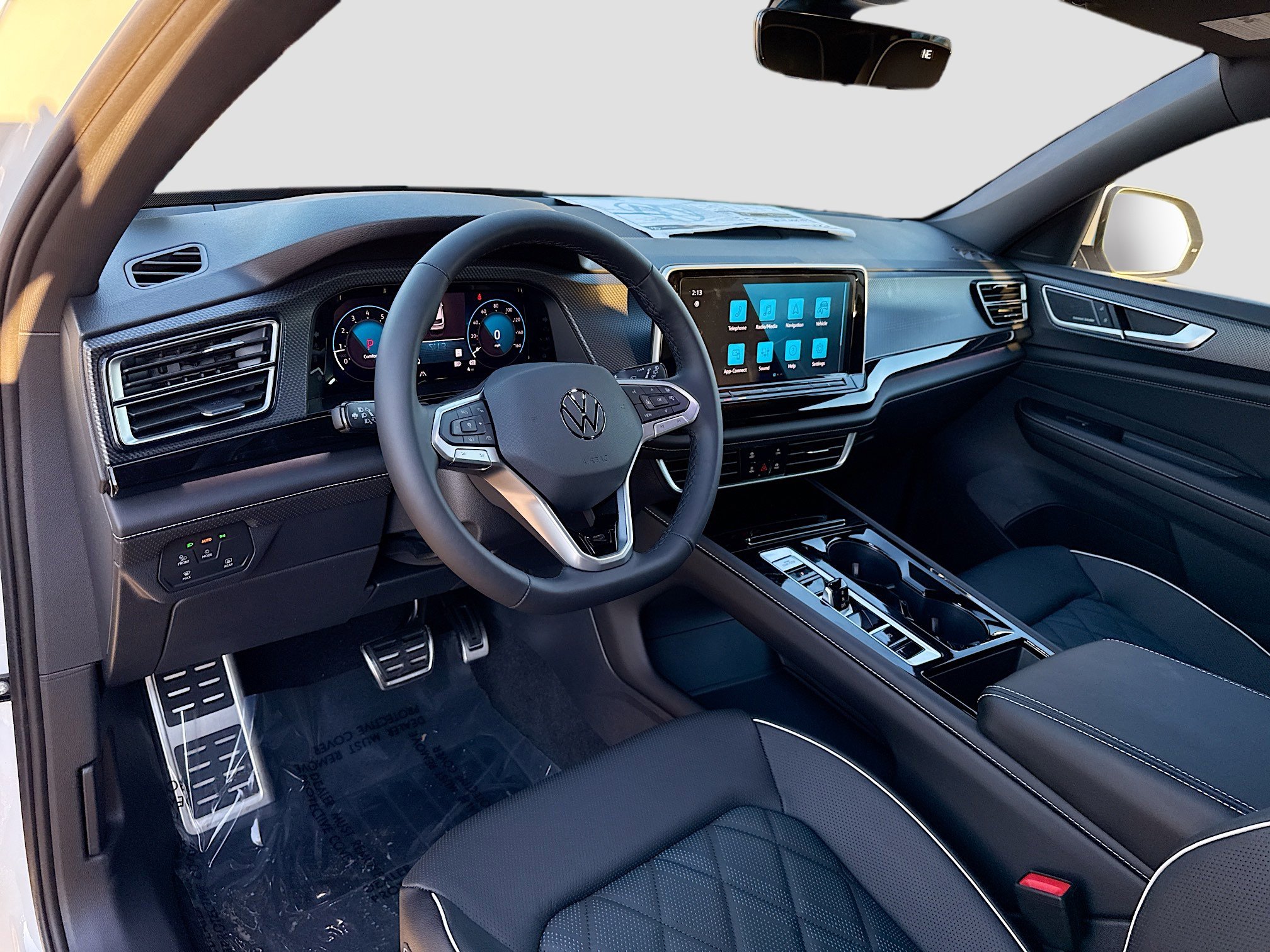 New 2026 Volkswagen Atlas Cross Sport SEL Premium R-Line image 26