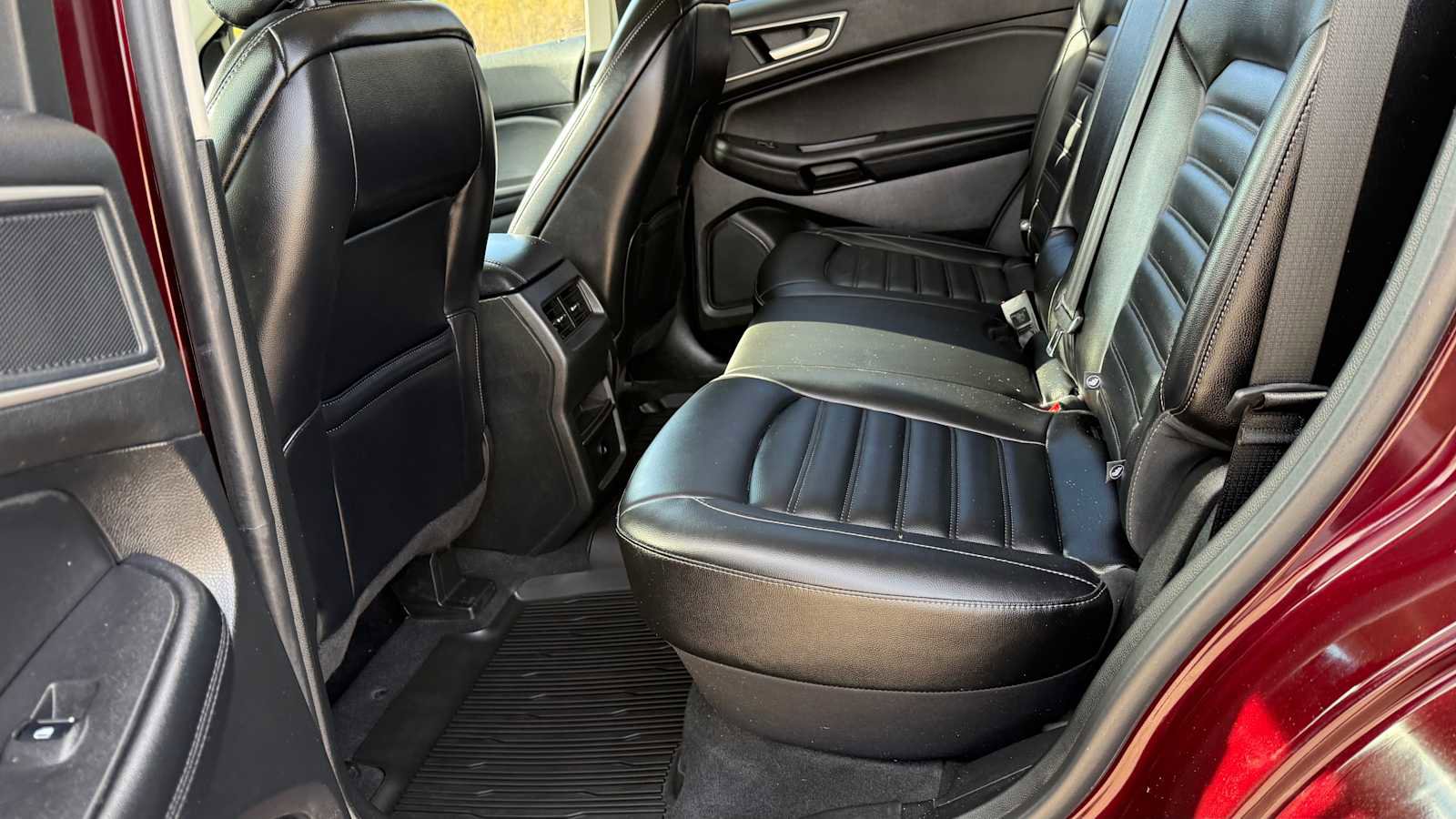 Used 2023 Ford Edge SEL image 8