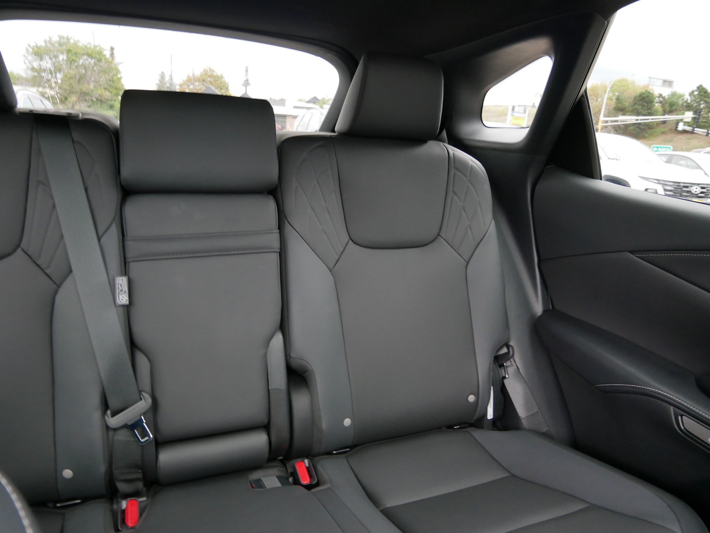 Used 2024 Lexus RX 350 AWD image 14