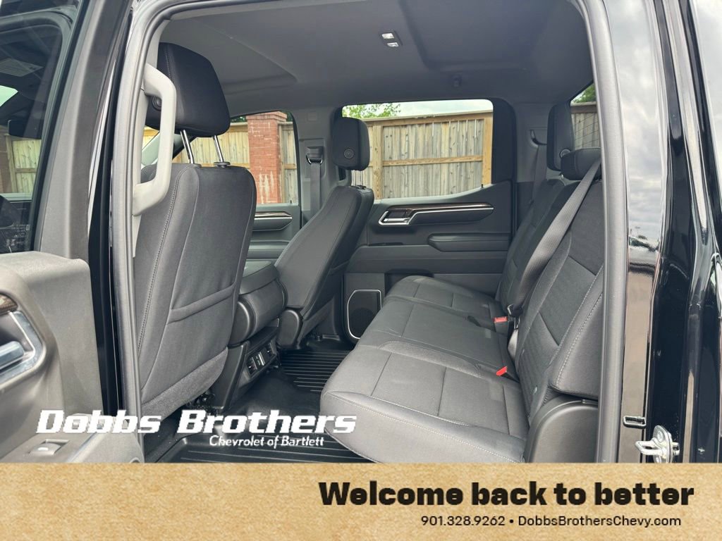 Used 2025 Chevrolet Silverado 1500 LT AWD/4WD image 33
