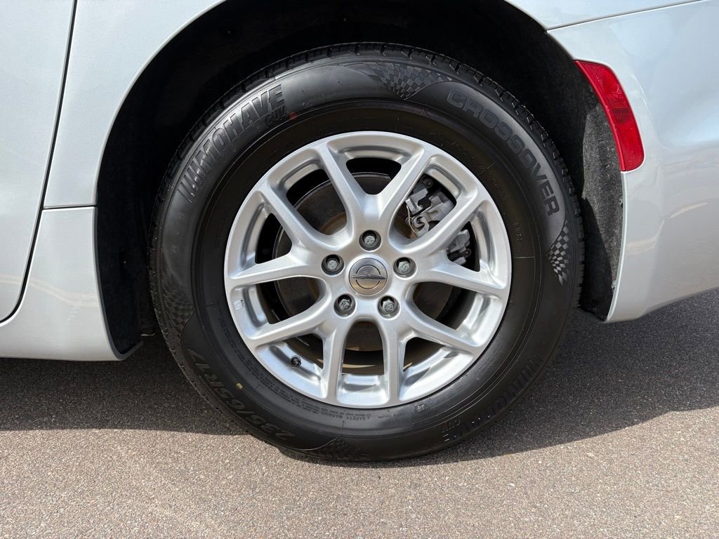 Certified 2023 Chrysler Pacifica Touring-L FWD image 12