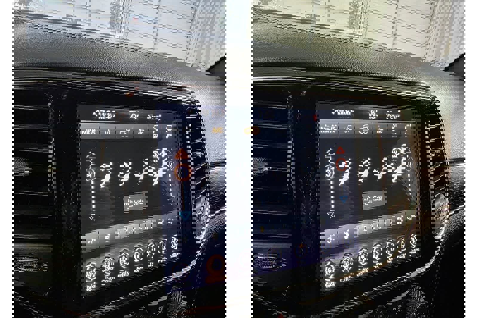 Used 2020 Jeep Grand Cherokee High Altitude image 22