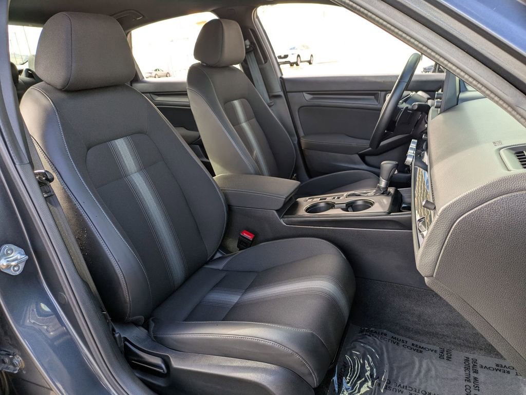 Used 2025 Honda Civic Sport image 28