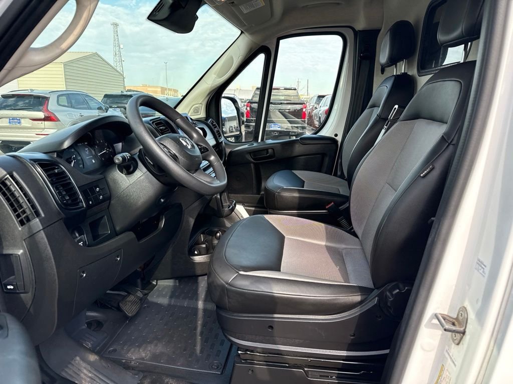 Used 2024 RAM ProMaster 2500 w/ Convenience Group FWD image 20