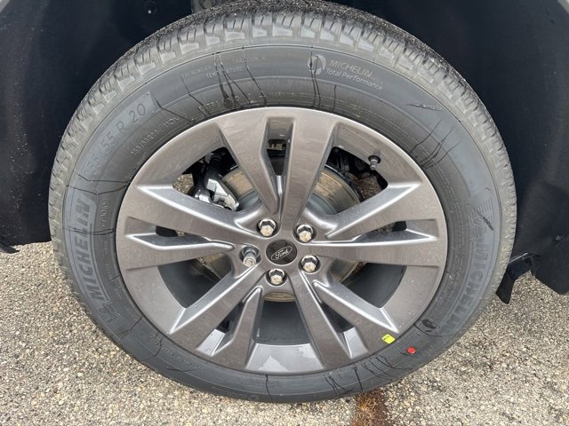 New 2026 Ford Explorer Active w/ Active Comfort Package image 19