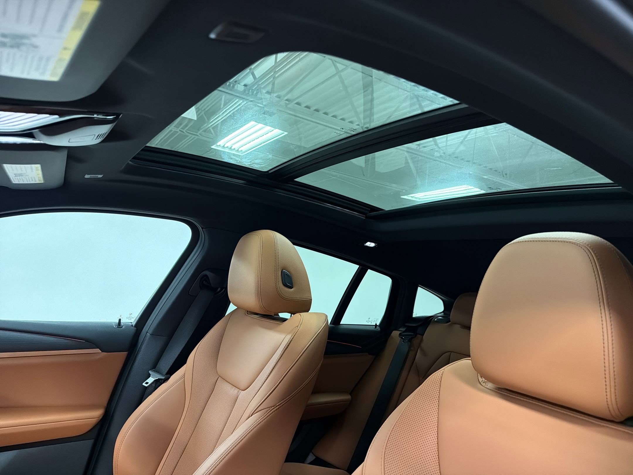 Certified 2023 BMW X4 xDrive30i w/ Premium Package image 15