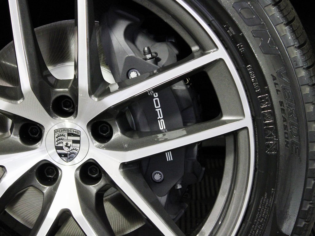 Certified 2026 Porsche Macan AWD/4WD image 40
