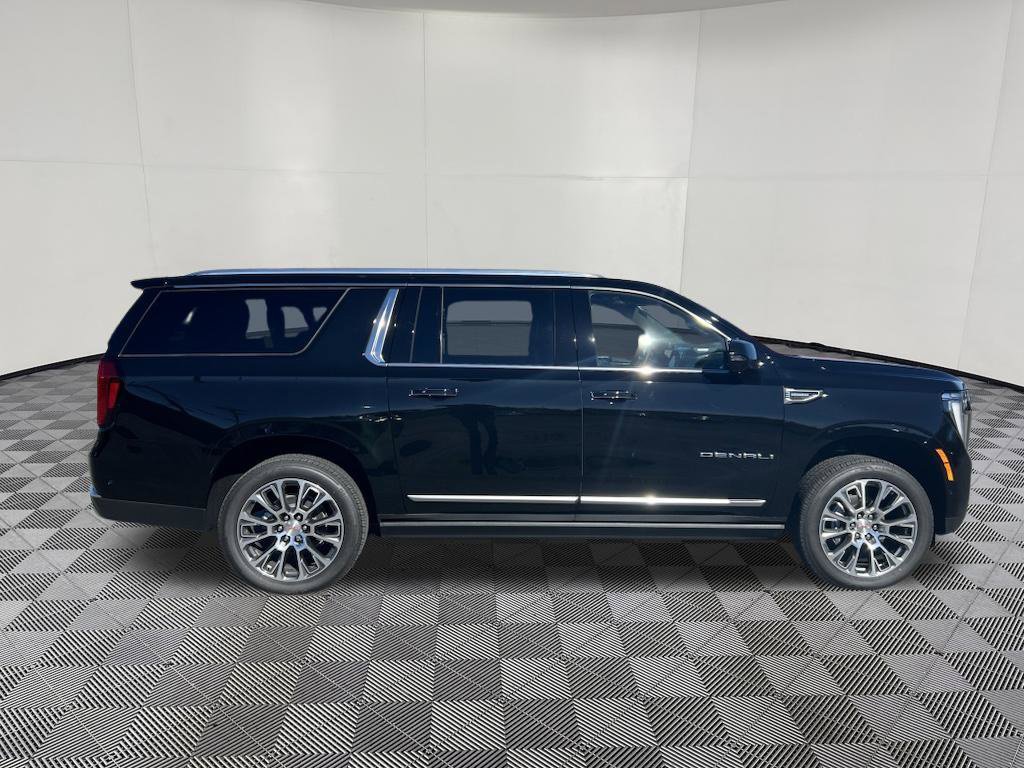 New 2026 GMC Yukon XL Denali w/ Denali Reserve Package AWD/4WD image 6