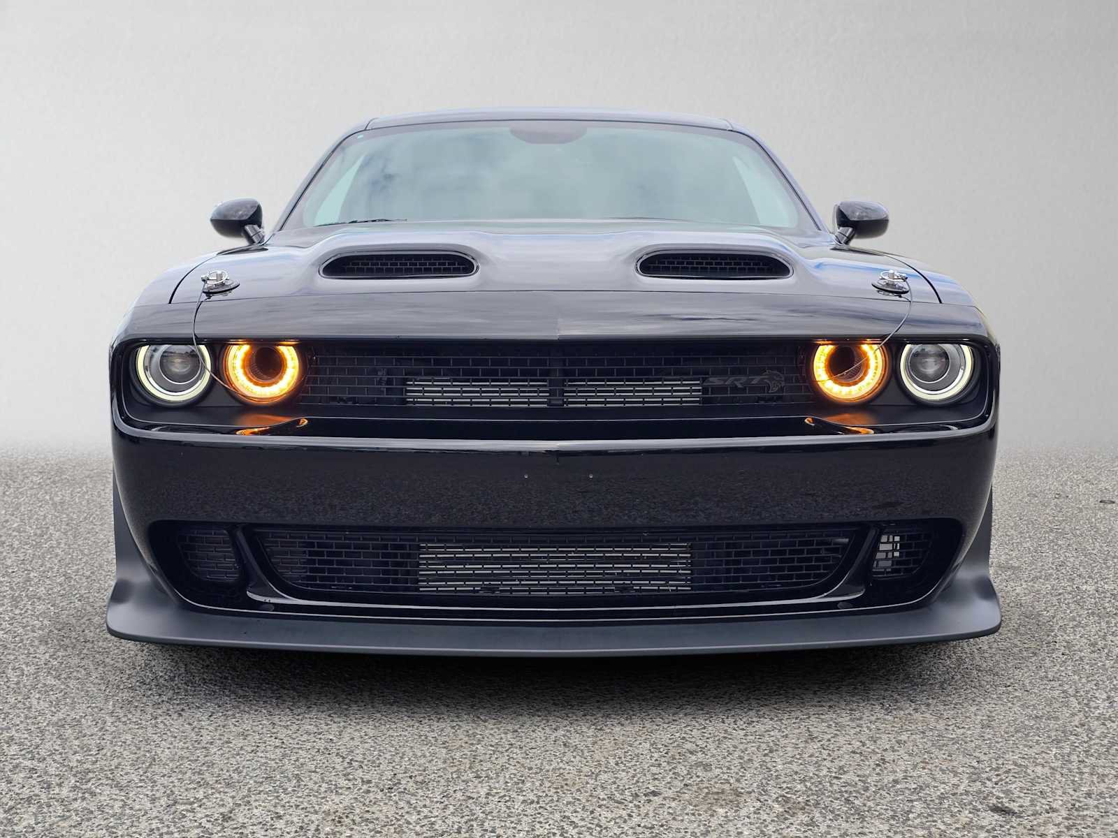 Used 2022 Dodge Challenger SRT Hellcat RWD image 8