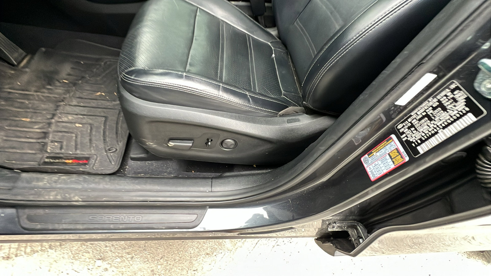 Used 2019 Kia Sorento EX image 17