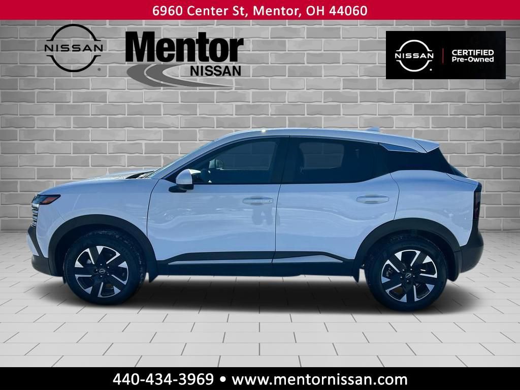 Used 2025 Nissan Kicks SV AWD/4WD image 4