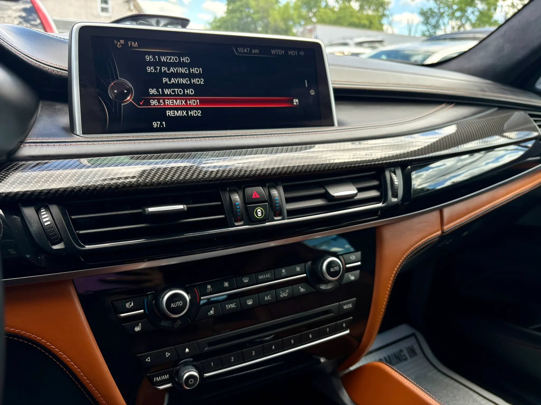 Used 2015 BMW X6 M AWD/4WD image 38