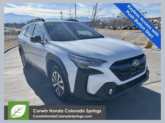 Used 2025 Subaru Outback Premium image 1