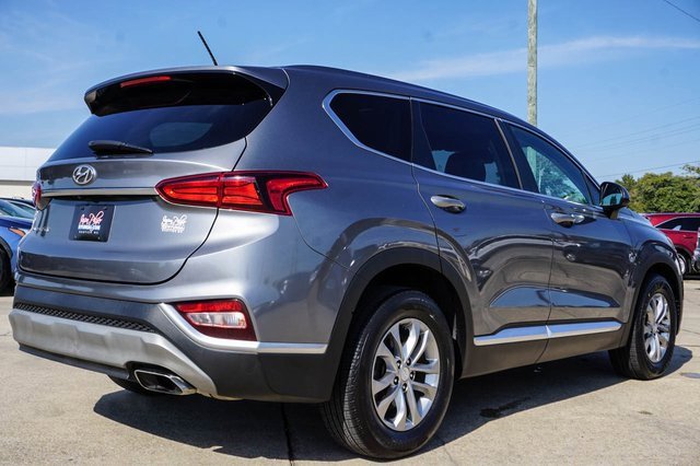 Used 2019 Hyundai Santa Fe SE image 4