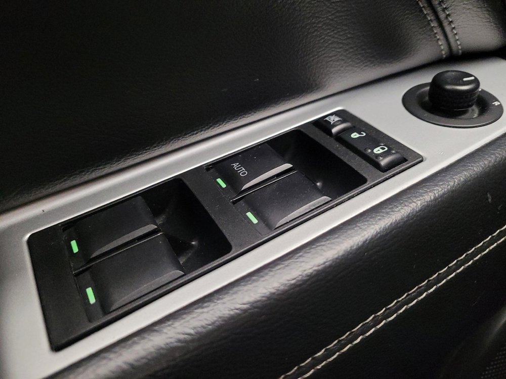 Used 2016 Jeep Compass Latitude FWD image 27