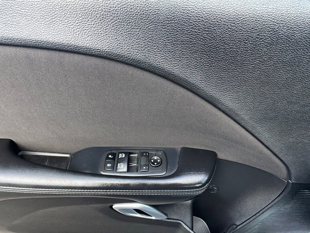 Used 2022 Dodge Challenger R/T w/ Blacktop Package image 22