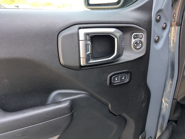 Used 2024 Jeep Wrangler Unlimited Rubicon 4xe w/ Safety Group AWD/4WD image 26