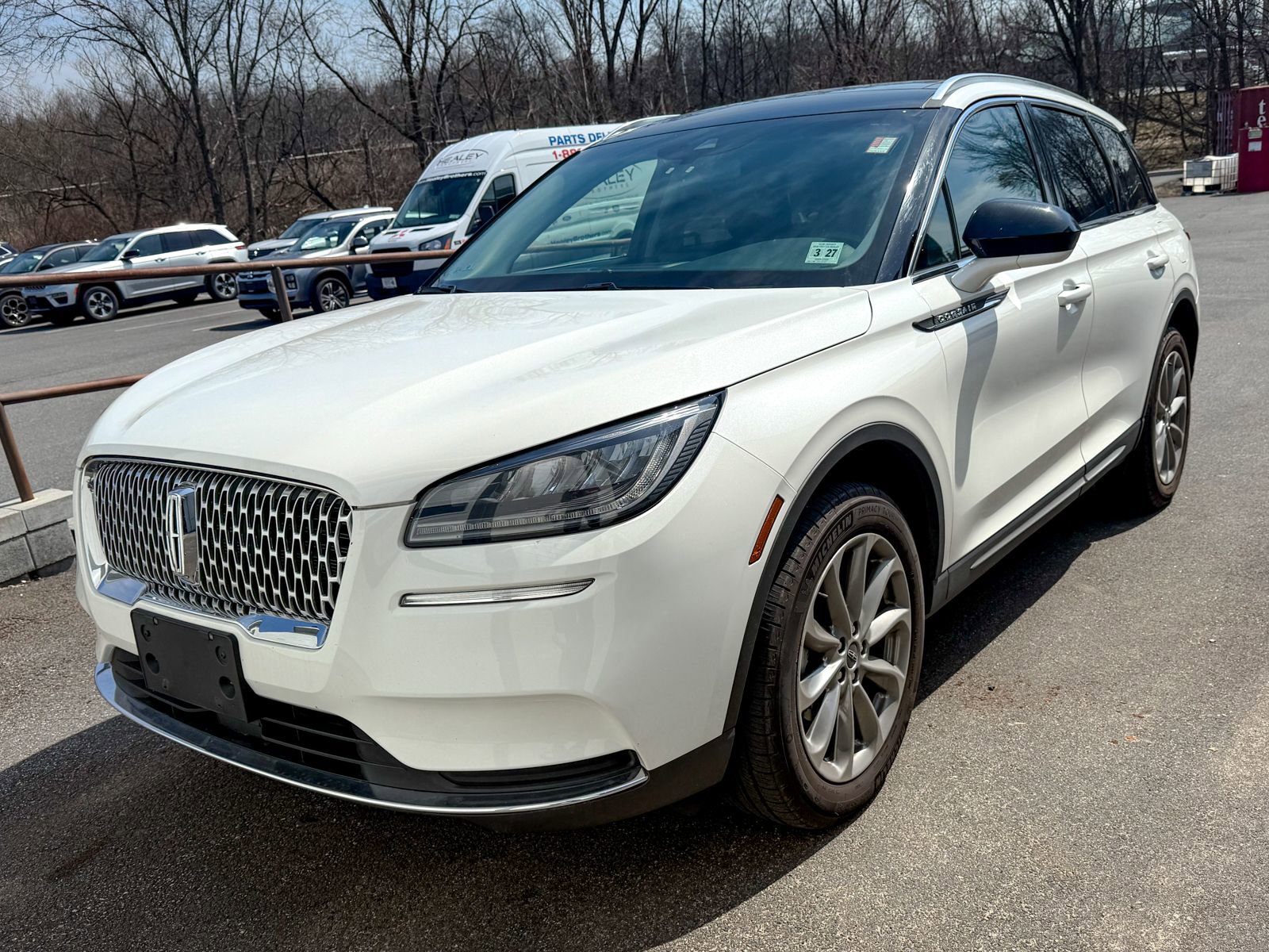 Used 2022 Lincoln Corsair AWD w/ Premium Package image 3