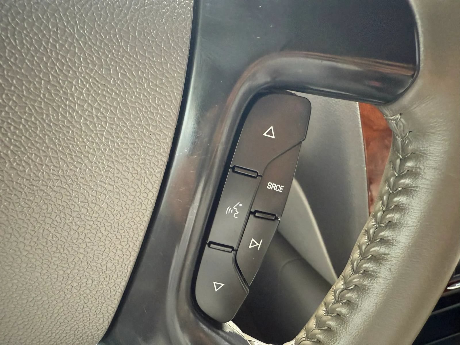 Used 2007 Chevrolet Avalanche LTZ w/ LTZ Preferred Equipment Group RWD image 28