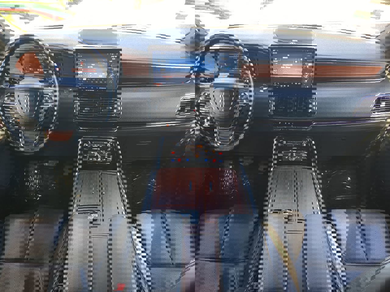 Used 2023 Lincoln Navigator Reserve image 15