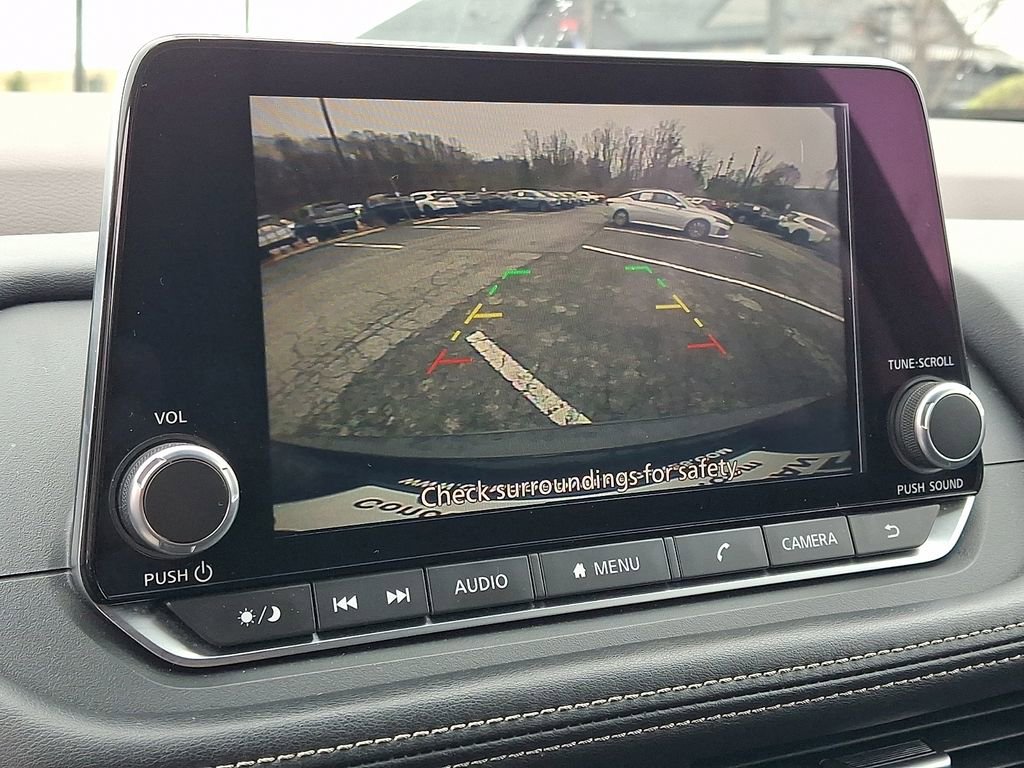 Used 2023 Nissan Rogue S AWD/4WD image 17