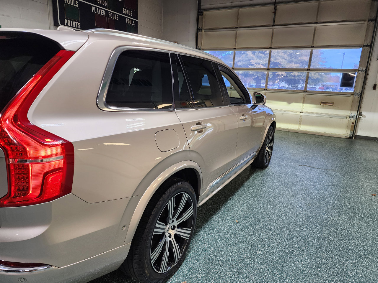 Used 2023 Volvo XC90 B6 Ultimate w/ Protection Package Premier image 7